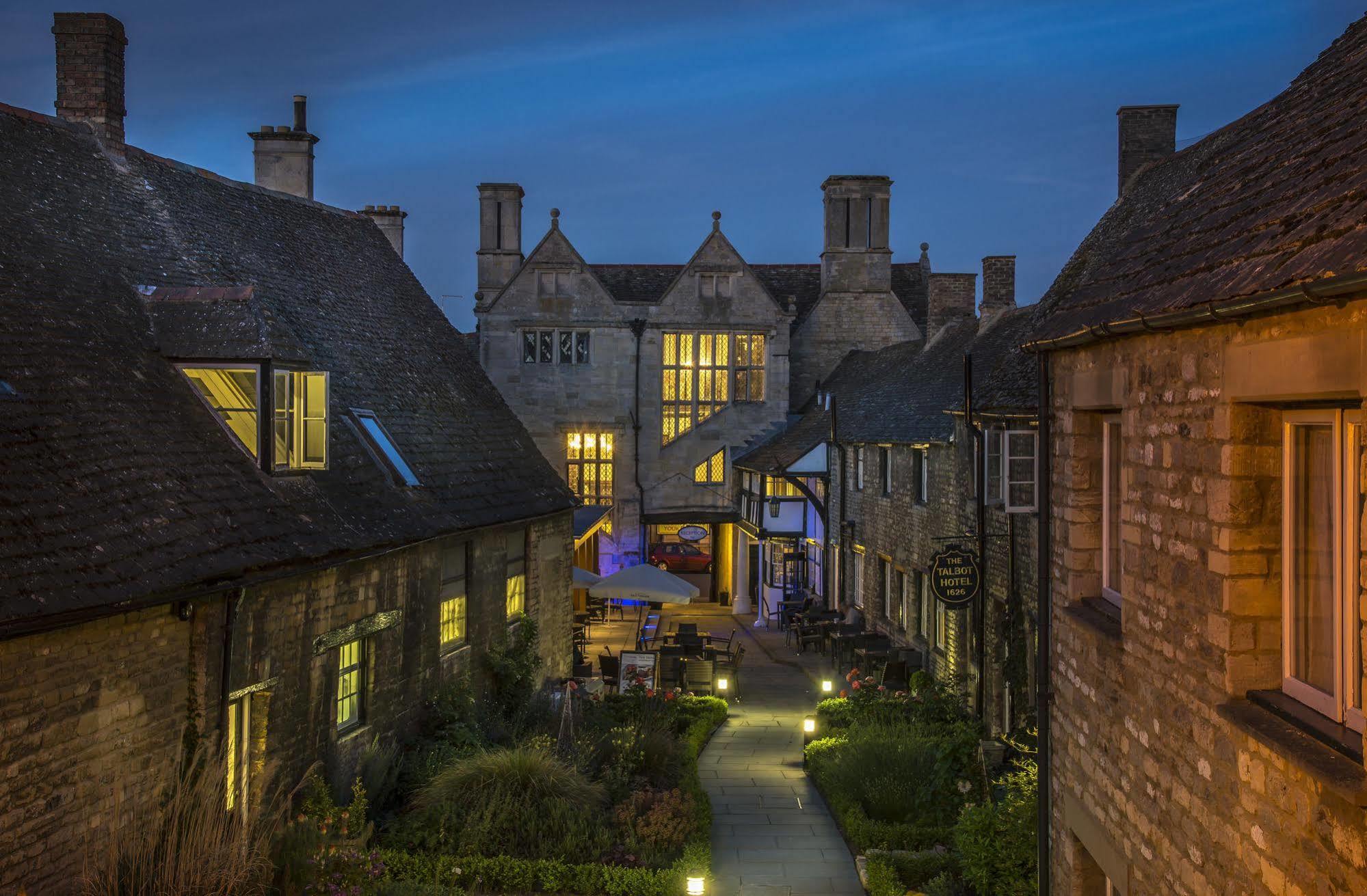 The Talbot Hotel, Oundle , Near Peterborough Εξωτερικό φωτογραφία